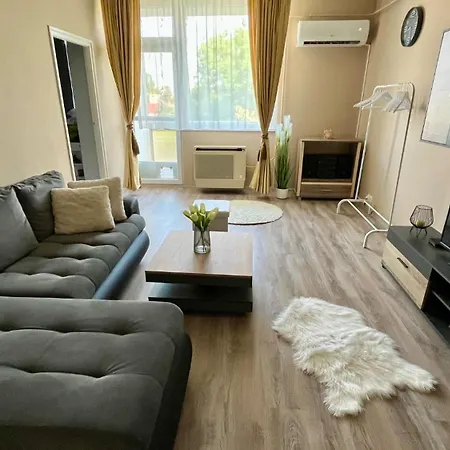 Apartment Jucus Makó